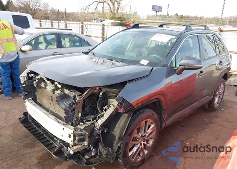 2019 Toyota Rav4 Xle Premium from USA, damaged, VIN 2T3C1RFV1KW039230